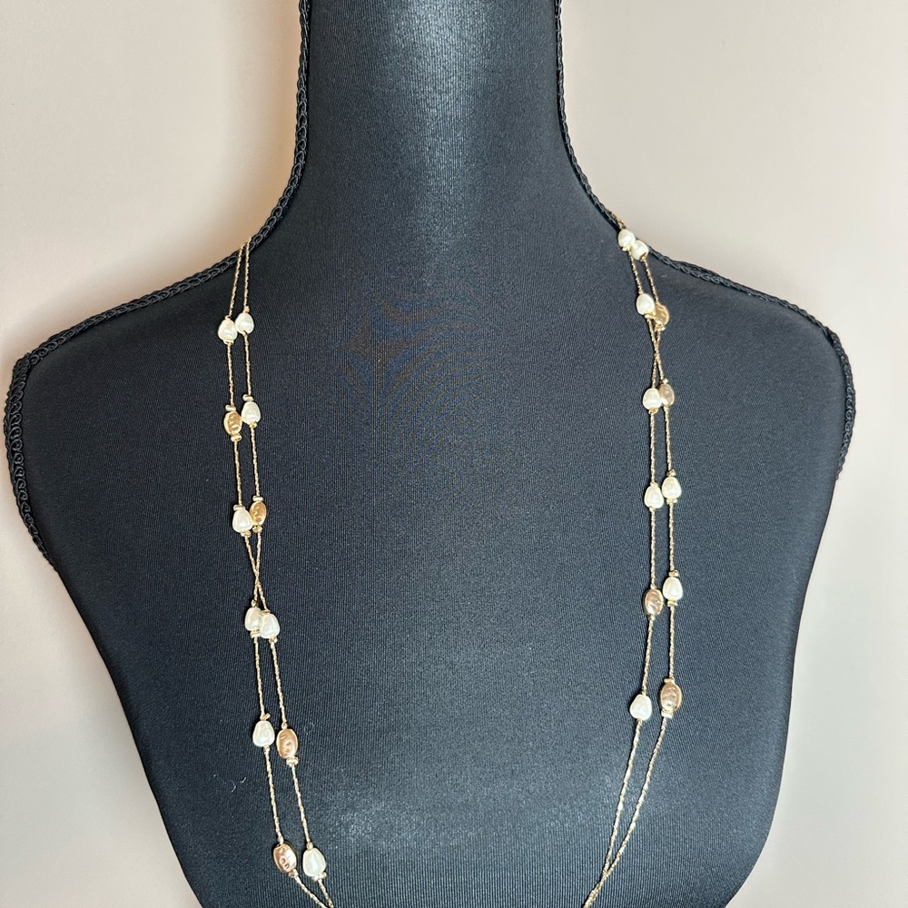 Banana Republic‎ Gold and White Pearl Necklace